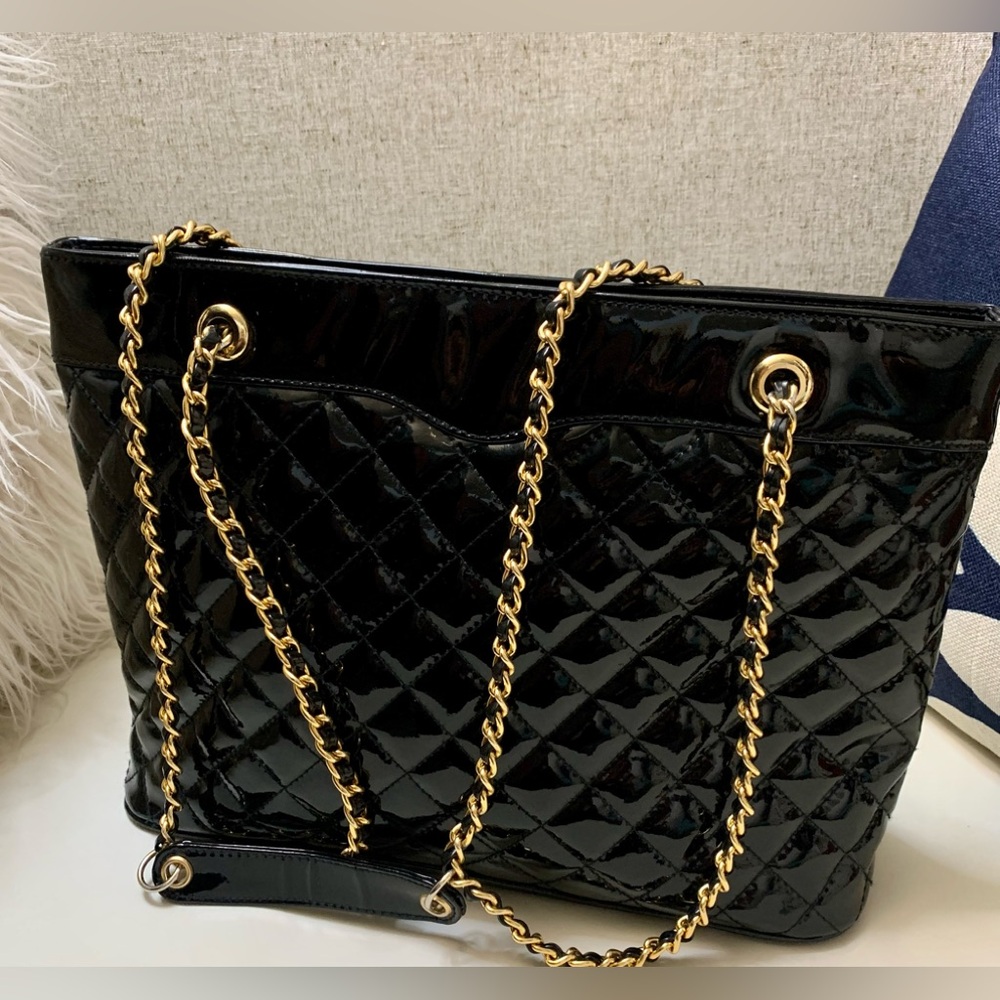 Leather A. W. Large leather/patent leather bag, black and gold.💎#AWB